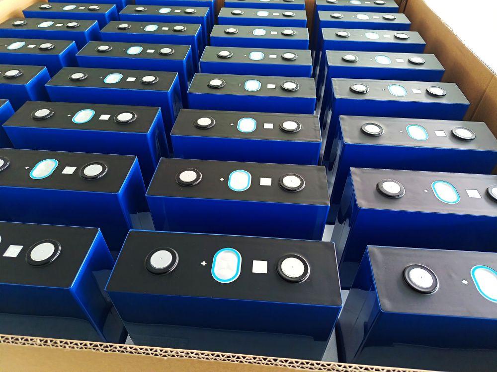 How to Charge LiFePO4 Batteries Safely in Cold Temperatures